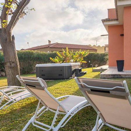 Villa Seaside - Beach Retreat With Jacuzzi Syracuse Exterior foto
