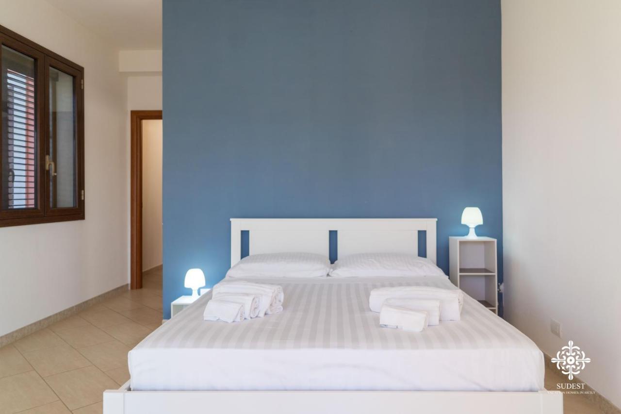 Villa Seaside - Beach Retreat With Jacuzzi Syracuse Exterior foto